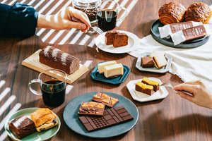 Minimal Bean to Bar Chocolate